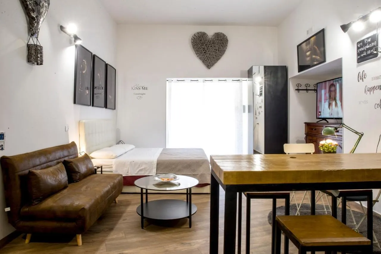 Napoli Centro Studios Apartment Neapel